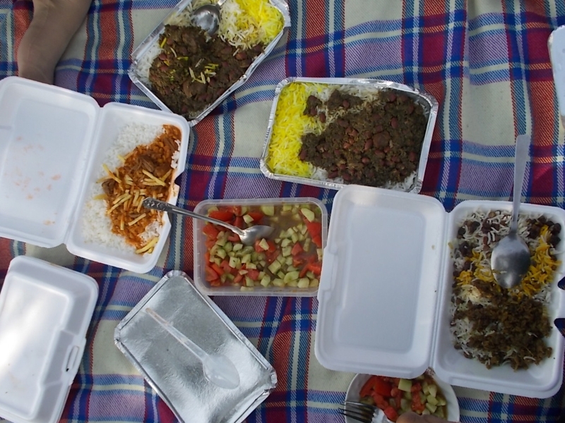 Ashura-Essen im Park